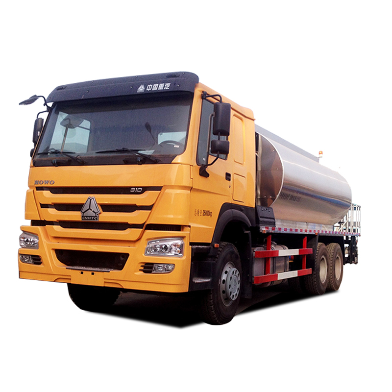 SINOTRUK HOWO Heavy Loading Asphalt Distributor Truck