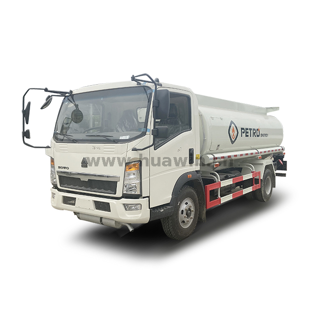 SINOTRUK HOWO 6 wheelers Fuel Tanker Truck 10 KL